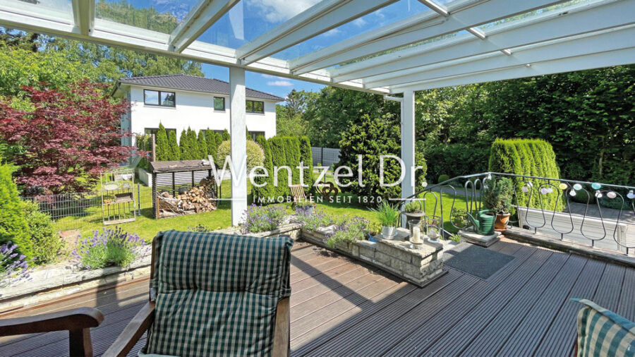 PROVISIONSFREI für Käufer –Doppelhaushälfte auf 575 m² Grundstück! - Terrasse