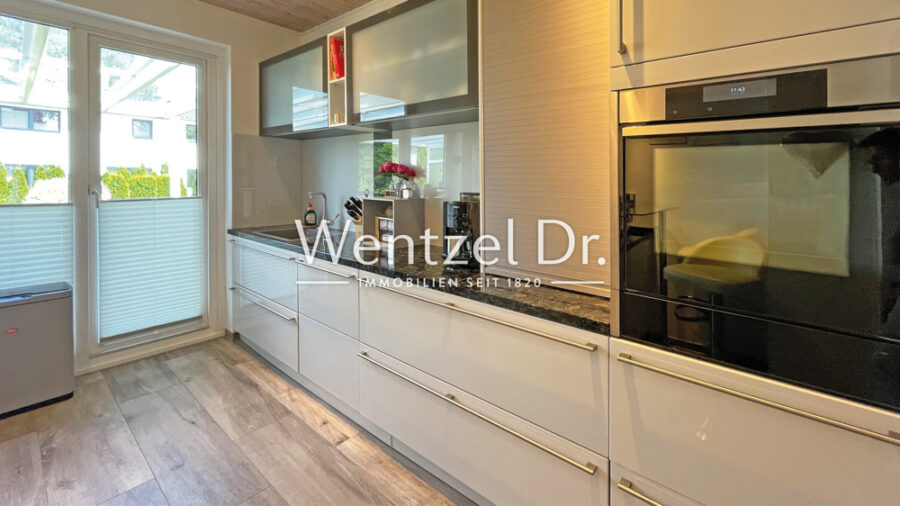 PROVISIONSFREI für Käufer –Doppelhaushälfte auf 575 m² Grundstück! - Küche