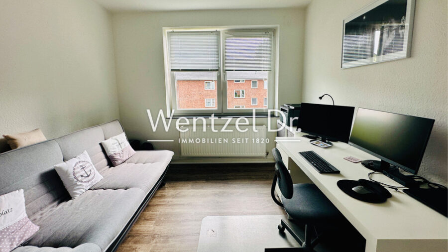 Helle 4 Zimmer Wohnung mit Balkon in zentraler Lage - Arbeits-/Gästezimmer