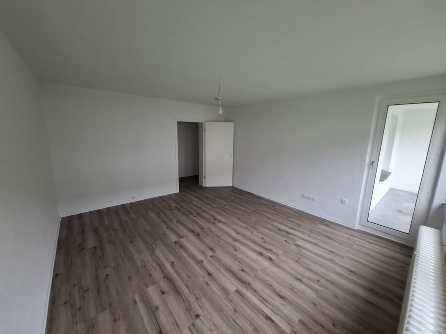 Modernisierte 3 Zimmerwohnung - Wohnzimmer