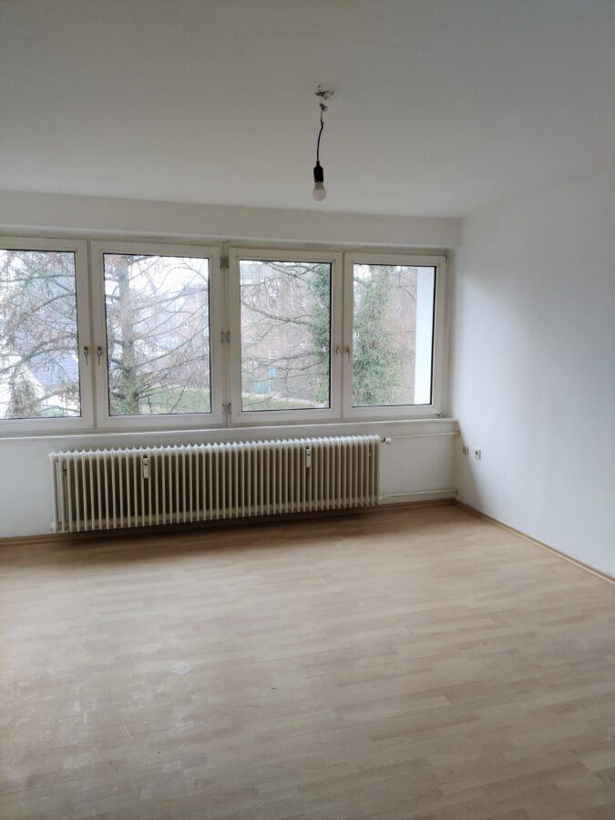 Einziehen und wohlfühlen, gemütliche 3-Zimmerwohnung - Wohnzimmer