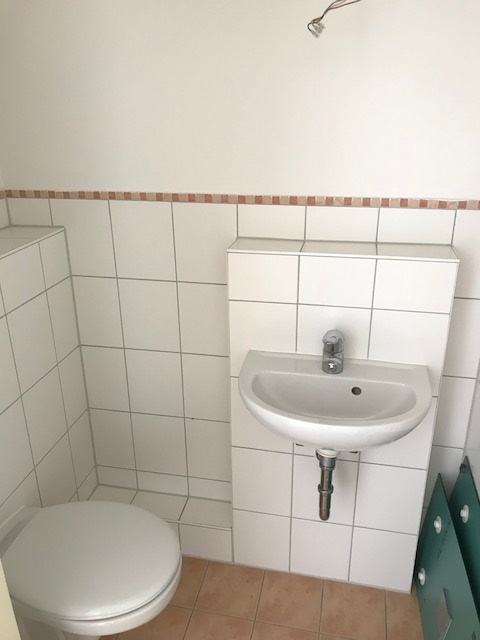 Großzügige Familienwohnung mit Dachterrasse - Gäste-WC