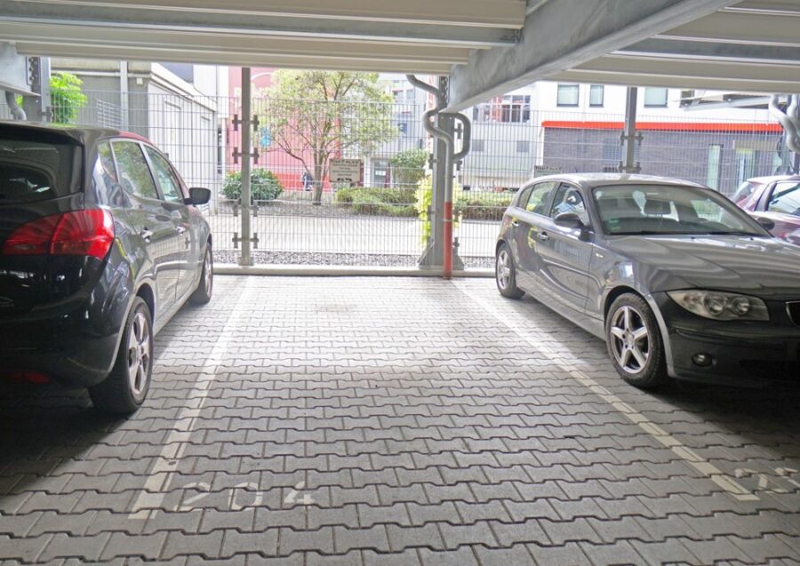 Investitionschance in der 'Neuen Mitte' Ingelheim - Parkplatz
