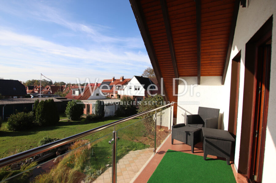 Traumhaftes Einfamilienhaus mit Meerblick und großzügigem Grundstück in bester Lage von Sierksdorf - Balkon