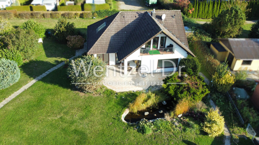 Traumhaftes Einfamilienhaus mit Meerblick und großzügigem Grundstück in bester Lage von Sierksdorf - Drohnenansicht