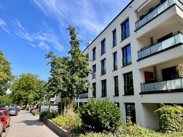 Moderne Wohnung mit großzügiger Dachterrasse - Bild