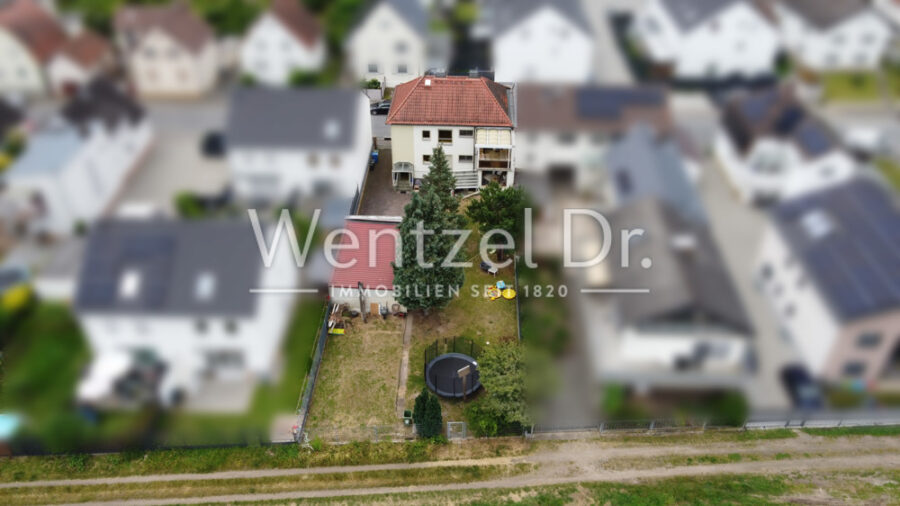 Renovierungsbedürftiges Zweifamilienhaus mit Ausbaupotenzial in Weiterstadt Gräfenhausen - Drohne