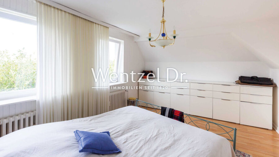 Viel Platz, Potenzial und Ruhe - Schlafzimmer