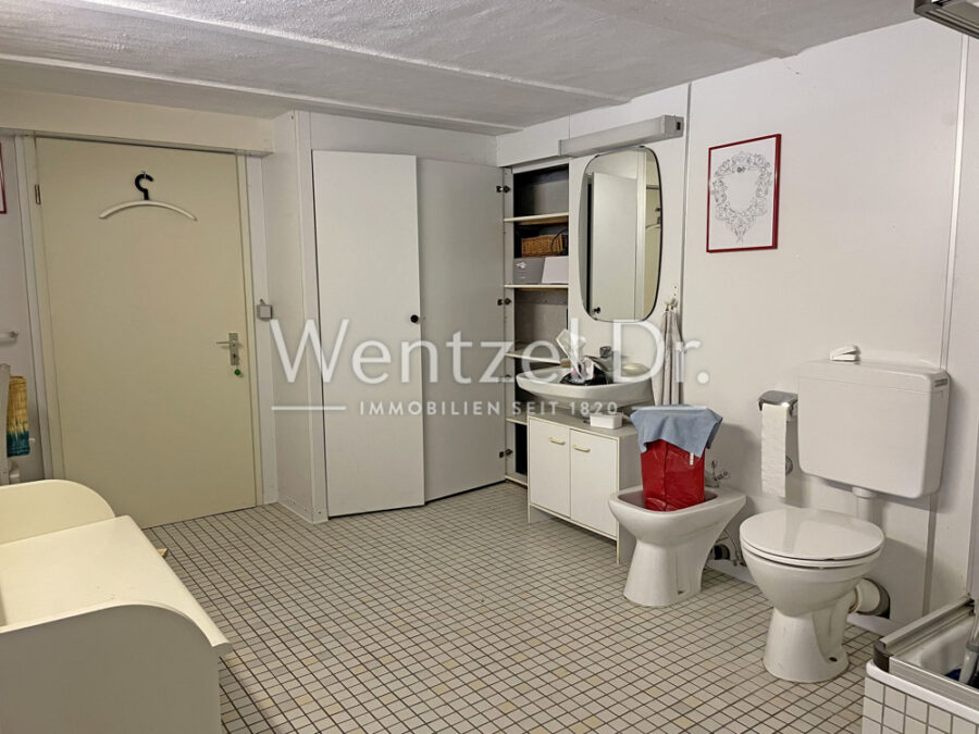 PROVISIONSFREI für Käufer - Zweifamilienhaus mit vielen Optionen - Badezimmer Kellergeschoss