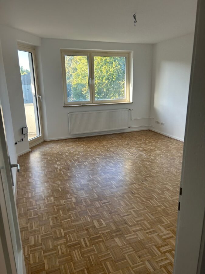 Modernisiertes Apartment in Nähe des Elbe-Einkaufzentrums! - Wohnzimmer