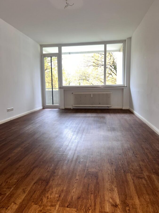 Gemütliche 2,5 Zimmerwohnung in zentraler Lage! - Wohnzimmer