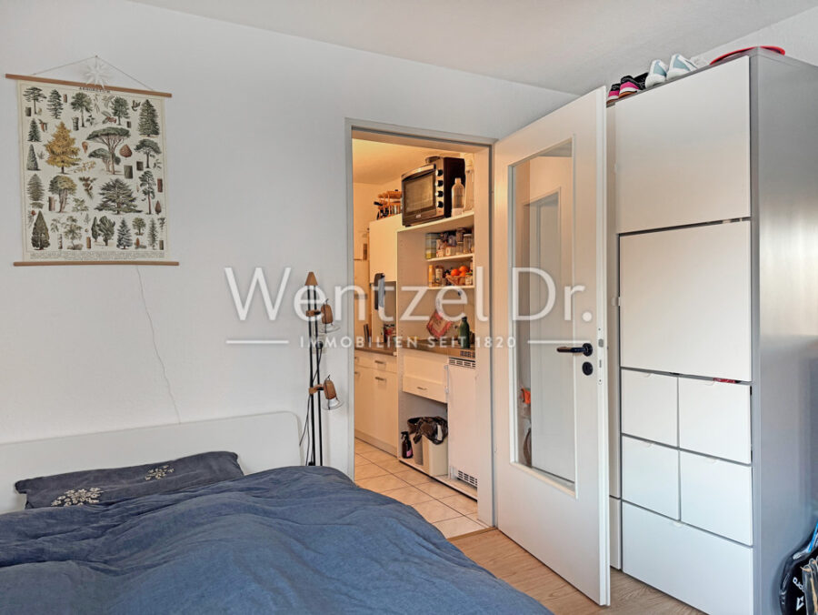 Zwischen Uni und Innenstadt – 1 Zimmer-Wohnung in zentraler Lage! - Wohnbereich