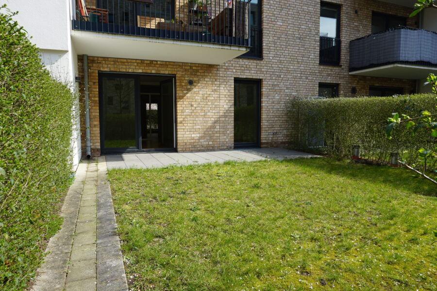 Große Familienwohnung in ruhiger und zentraler Lage - Beispiel Terrasse inkl. Garten