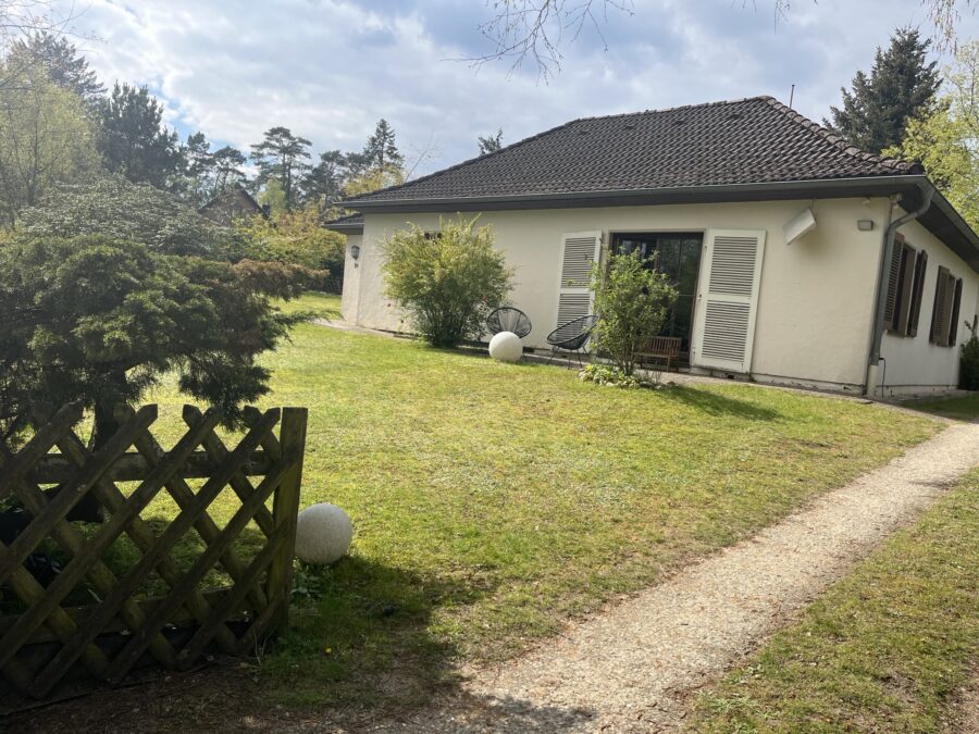 Einfamilienhaus mit großzügigem Garten in Jesteburg! - Außenansicht