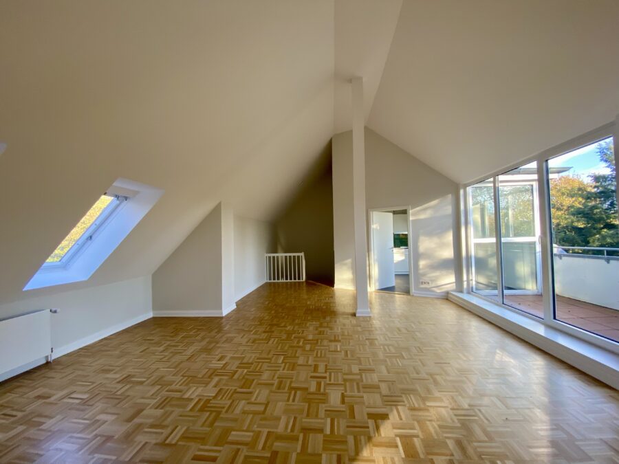 Exklusives Penthouse über zwei Ebenen in Othmarschen! - Wohnzimmer