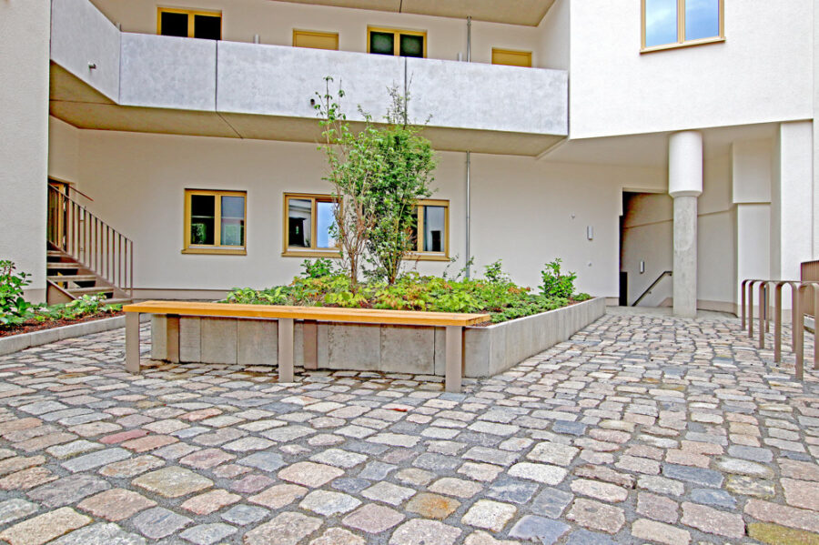 Waldstraßenviertel - Repräsentative Gewerbefläche - Praxis oder Büro im Neubau! - Innenhos