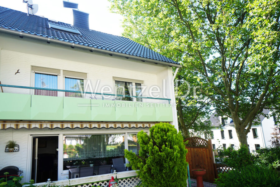 Reihenendhaus mit viel Platz in ruhiger & grüner Nachbarschaft! - Blick auf die Hausrückseite