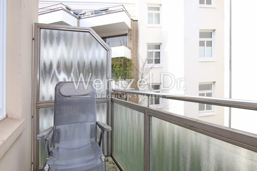 2-Zimmer-Wohnung in ruhiger Wohnstraße von Hamburg-Eppendorf - Balkon