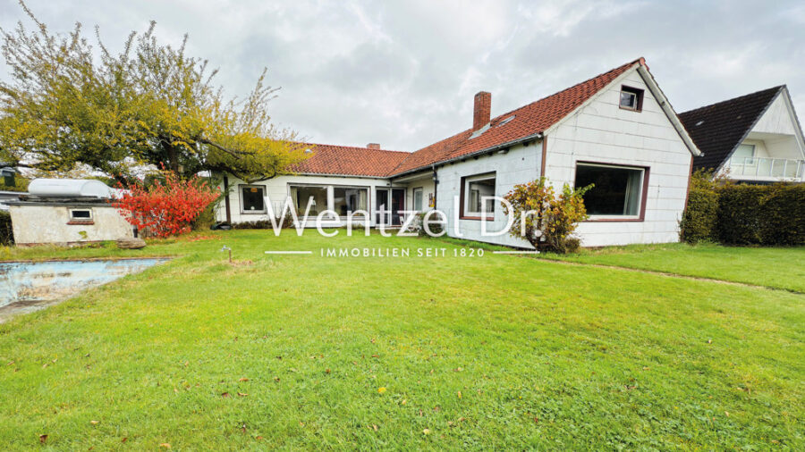 Schönes Grundstück mit Bungalow in ruhiger Sackgassenlage in Altenholz - Sanierung oder Neubau - Ansicht Garten.