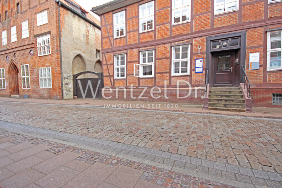 Attraktive Laden- oder Bürofläche inmitten der Lüneburger Innenstadt! - Außenansicht