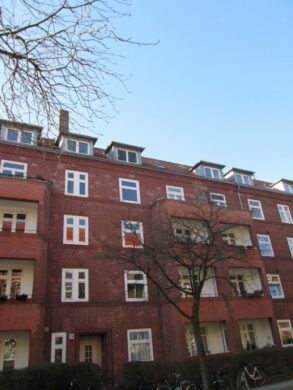 Vollständig modernisiert mit sanierten Holzdielen!, 22307 Hamburg, Etagenwohnung