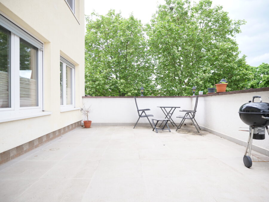 Tolle 3 ZKB mit Balkon in Mombach - Balkon