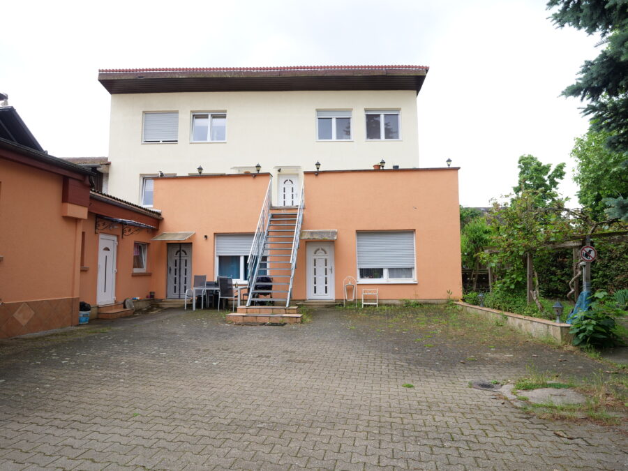 Tolle 3 ZKB mit Balkon in Mombach - Hinterhaus