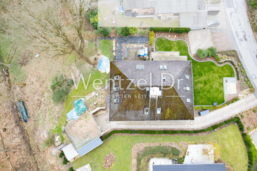 Doppelhaushälfte mit spannendem Grundstück - Luftbild