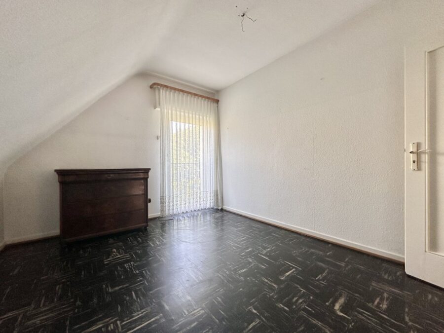 Preisanpassung!!! - Über 1.000 m² Grundstück im Darmstädter Steinbergviertel inkl. Abrissobjekt - Altbestand Zimmer