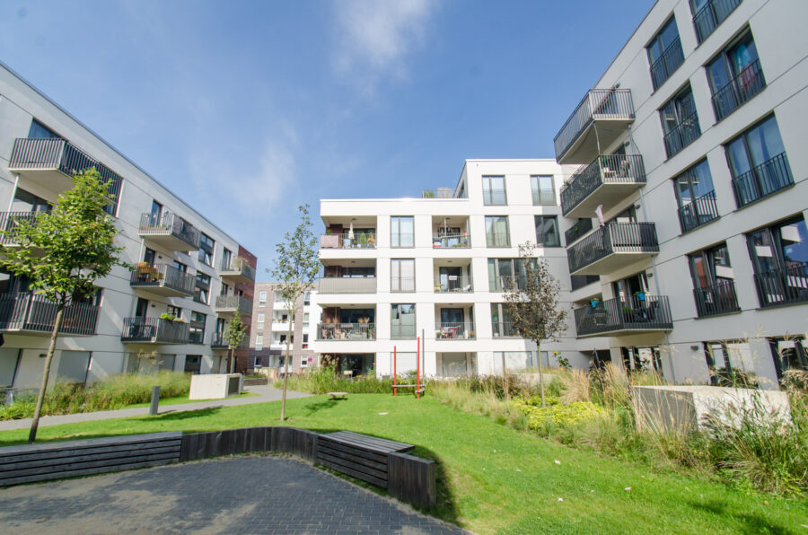 Helle 2-Zimmerwohnung mit Süd-Balkon im Stadtparkquartier - Innenhof