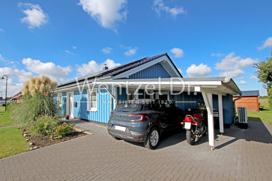 Provisionsfrei für Käufer - Idyllisches Holzhaus mit modernster Technik und unverbautem Weitblick! - Carport