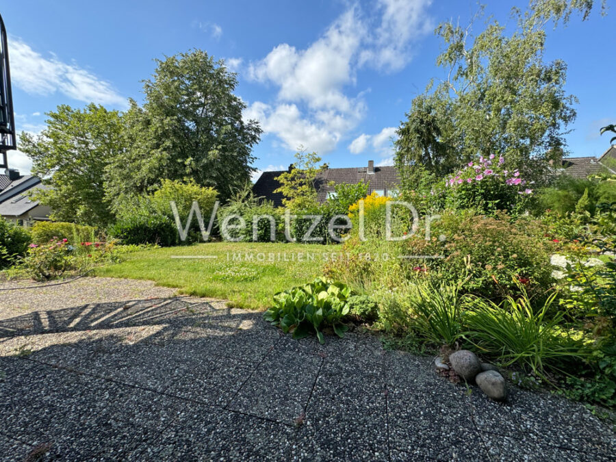 Willkommen in Eltville - sehr gut geschnittenes Haus mit Garten in beliebter Lage - Garten