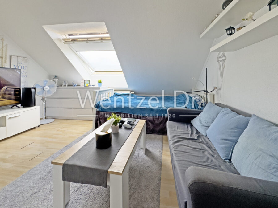 Gut geschnittene und helle Maisonettwohnung mit Balkon und 2 Stellplätzen - Zimmer II