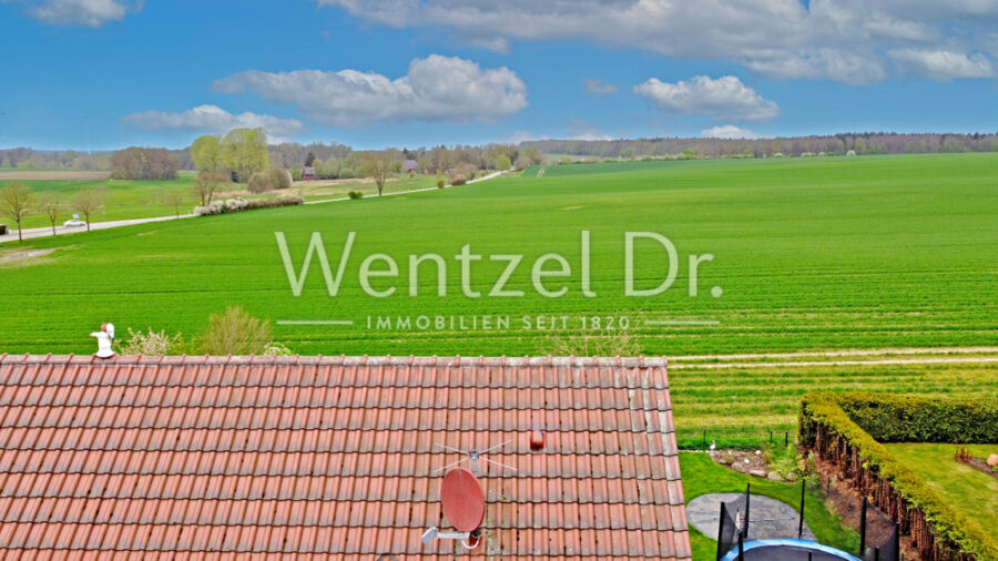 PROVISIONSFREI für Käufer – Großes Einfamilienhaus in Feldrandlage in Witzeeze - Aussicht
