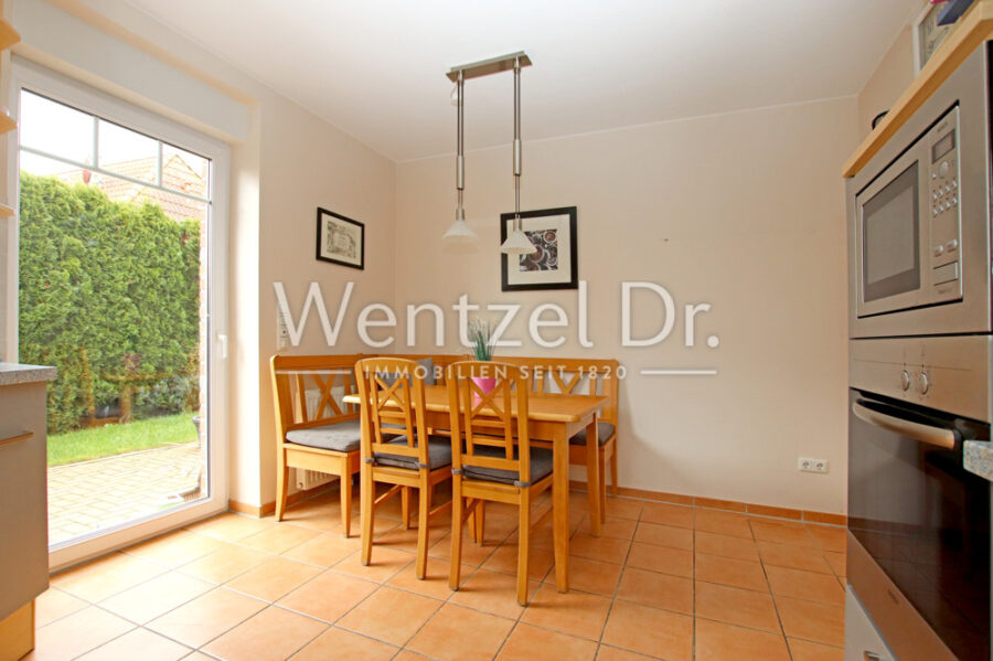PROVISIONSFREI für Käufer – Großes Einfamilienhaus in Feldrandlage in Witzeeze - Küche