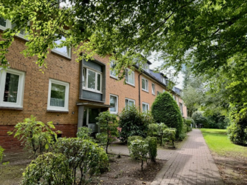 Schöne Wohnung mit Balkon in ruhiger Lage, 22143 Hamburg, Etagenwohnung