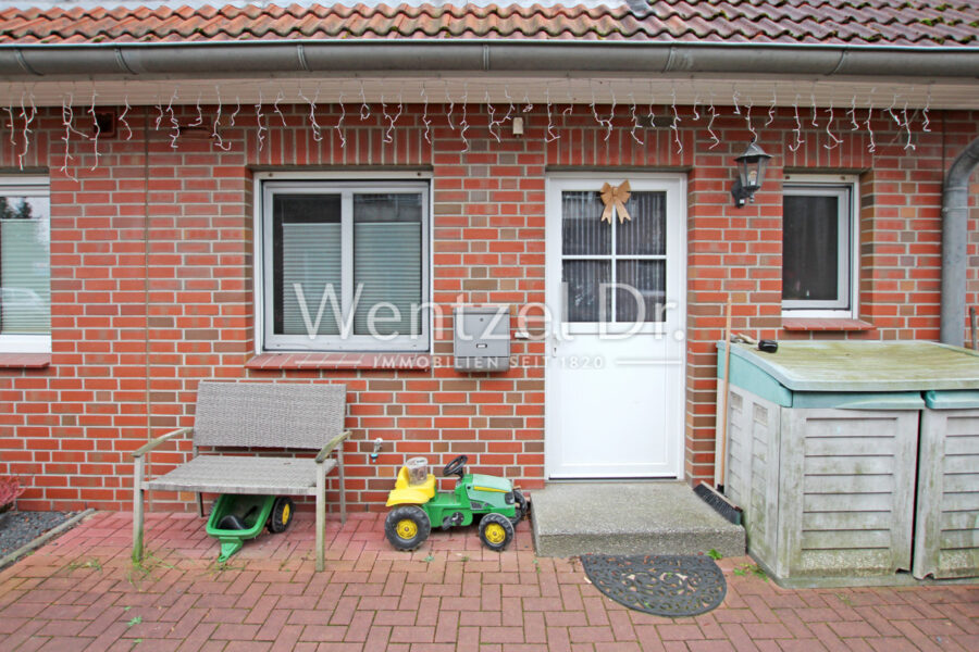 Provisionsfrei für Käufer - Reihenmittelhaus mit großer zusätzlicher Gartenfläche! - Außenansicht