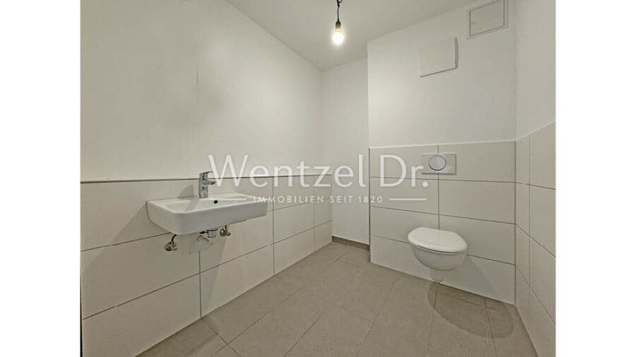Hochwertige, seniorengerechte Neubauwohnung in Hombruch - 2 Zimmer - ca. 120m² - Gäste-WC