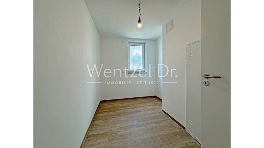 Hochwertige, seniorengerechte Neubauwohnung in Hombruch - 2 Zimmer - ca. 120m² - Abstellraum