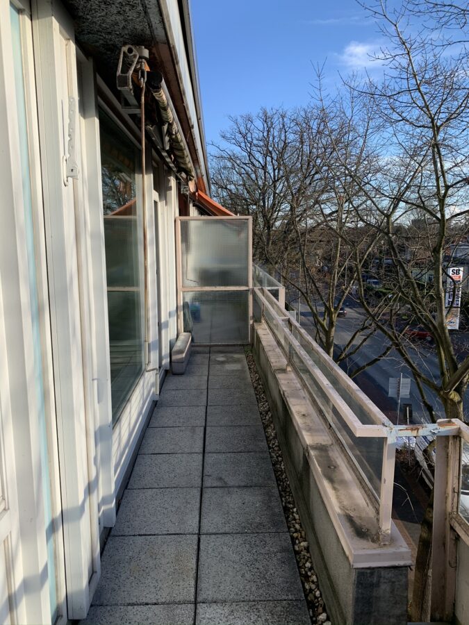 Großzügige 2,5-Zimmer Wohnung in zentraler Lage von Wedel - sonniger Balkon