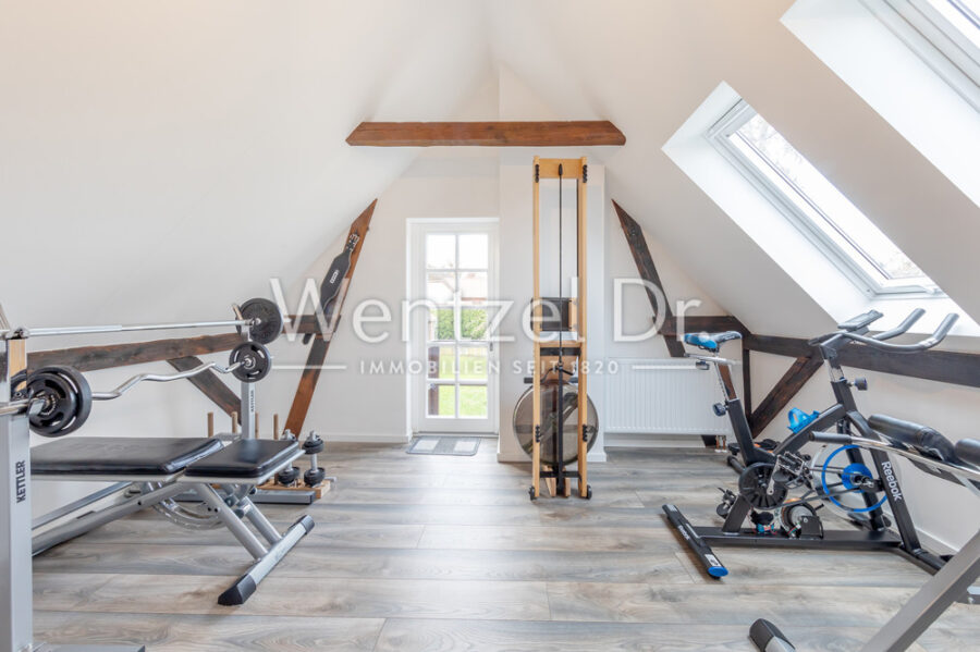 Exklusives Einfamilienhaus mit historischem Charme und modernem Komfort - Fitnessbereich