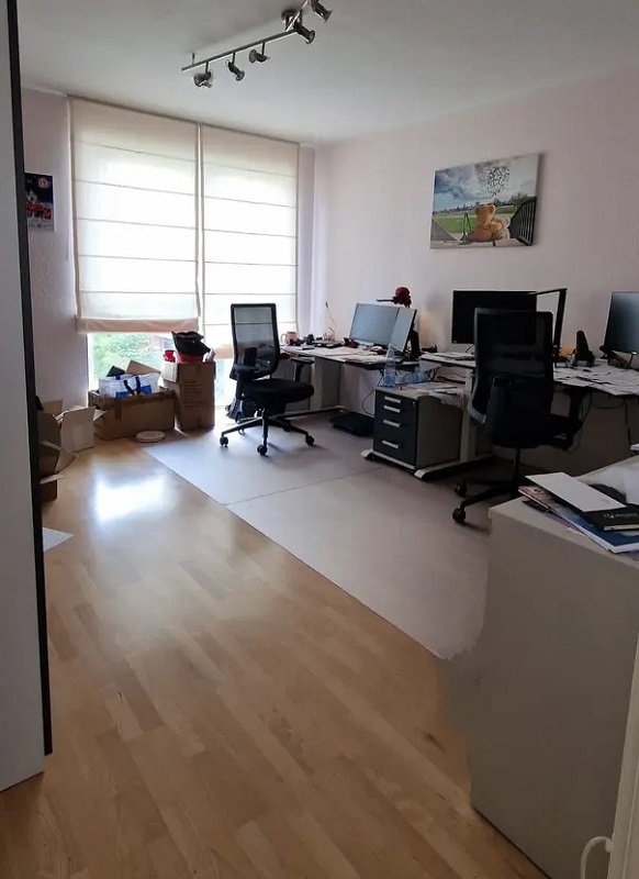 Attraktive 4-Zimmer Wohnung - Büro