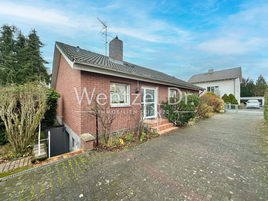 Ihre Chance: Charmanter Bungalow mit viel Potential in Griesheim! - Hausansicht