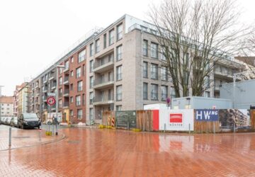 Großzügige 4 Zimmerwohnung mit Balkon und Loggia, 30165 Hannover, Etagenwohnung