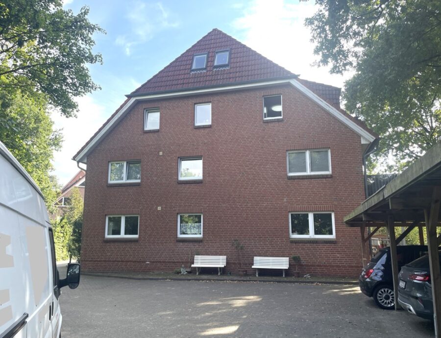 ansprechendes Mehrfamilienhaus mit 8 WE in Elmshorn mit Stellplätzen - Ansicht