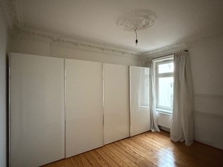 Stilvolle Altbauwohnung mit viel Charme und gr. Wohnküche! - Schlafzimmer