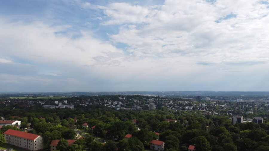 Lichtdurchflutete Maisonette-Wohnung mit Balkon in Wiesbaden-Sonnenberg zu verkaufen - Aussicht